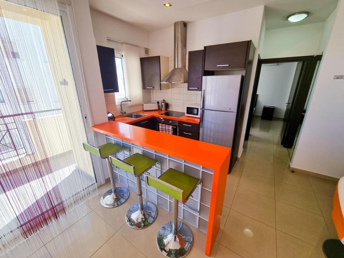 City Vibrance Apartment Larnaca Ngoại thất bức ảnh